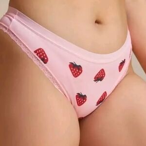 XL strawberry Print Polyester Women's Thong Panties